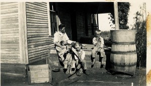 OnaBrooks&boys_circa1920