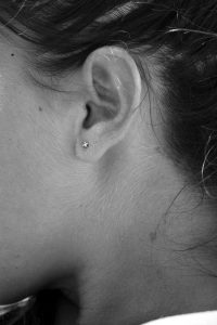 ear-191625_1920