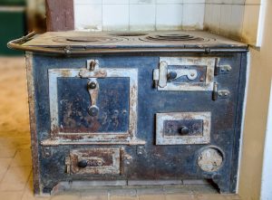 old-stove-1508551_1280