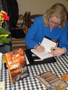 Kelly Irvin_booksigning2